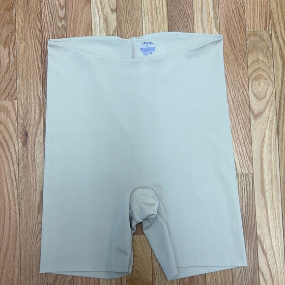 SPANX Women's Power Conceal-Her Mid-Thigh‎ Short - size 1X - Picture 3 of 7